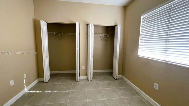 390 NE 35th Ave, Homestead, FL 33033