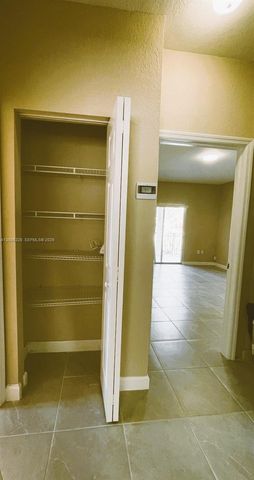 390 NE 35th Ave, Homestead, FL 33033