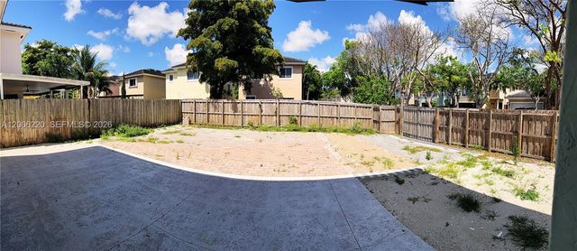 390 NE 35th Ave, Homestead, FL 33033
