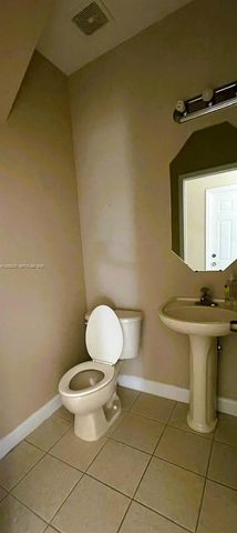 390 NE 35th Ave, Homestead, FL 33033