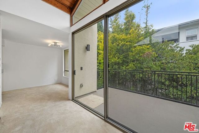 1340 S BEVERLY GLEN Boulevard 303, Los Angeles, CA 90024