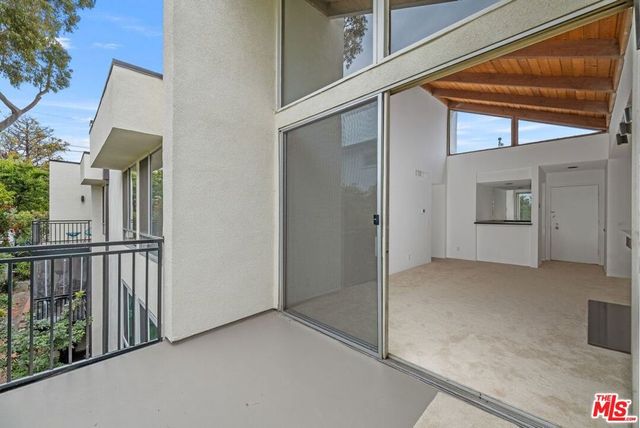 1340 S BEVERLY GLEN Boulevard 303, Los Angeles, CA 90024