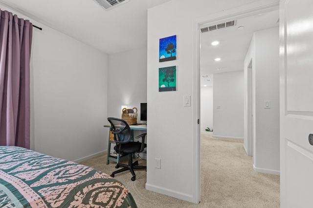 3876 Sunsetparke Way, Sacramento, CA 95834