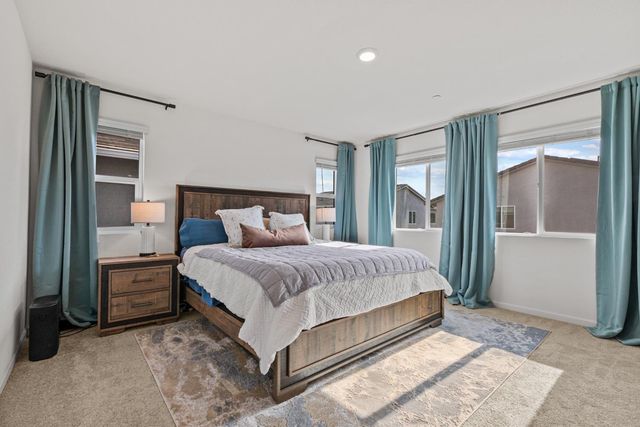 3876 Sunsetparke Way, Sacramento, CA 95834