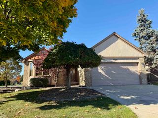 36431 HARNESS CIR Court, Clinton Twp, MI 48035