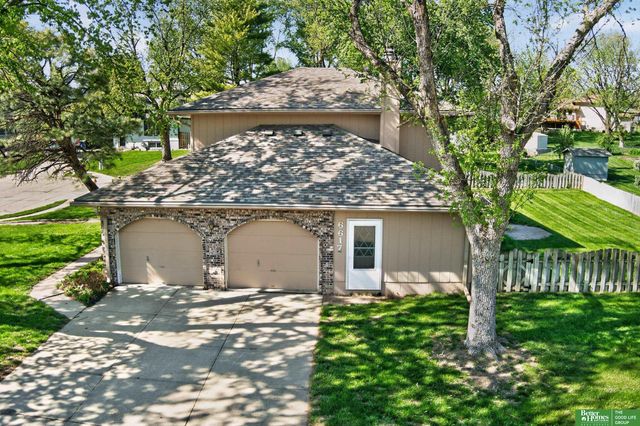 6617 S 75th Circle, Ralston, NE 68127