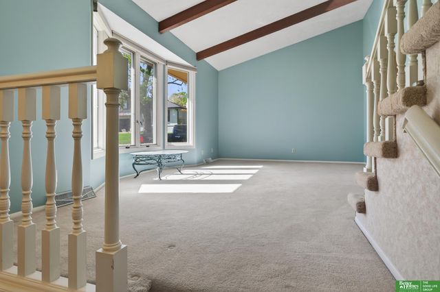 6617 S 75th Circle, Ralston, NE 68127
