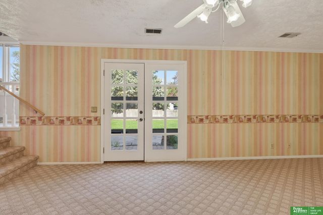 6617 S 75th Circle, Ralston, NE 68127