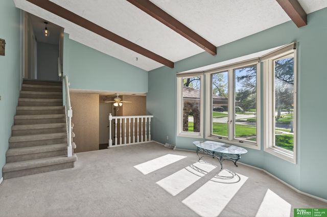 6617 S 75th Circle, Ralston, NE 68127