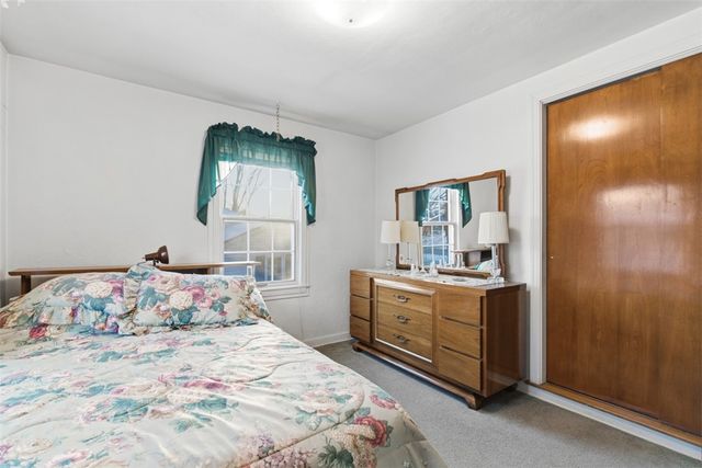 9 Oakwood Ter, Oakmont, PA 15139