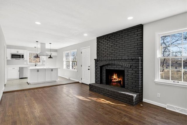 12801 Corrington Avenue, Grandview, MO 64030