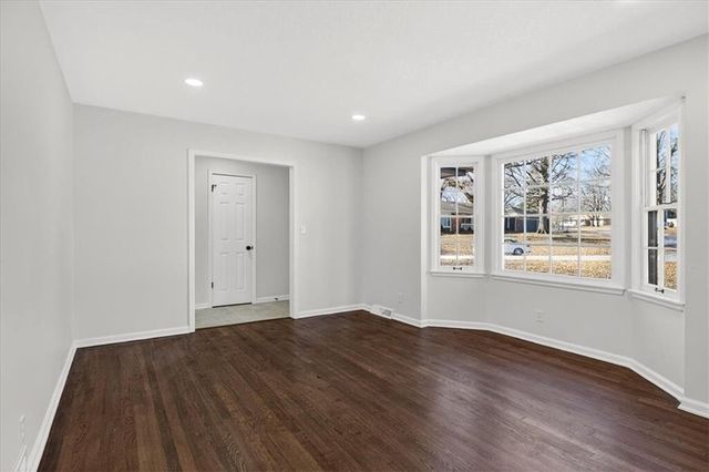 12801 Corrington Avenue, Grandview, MO 64030