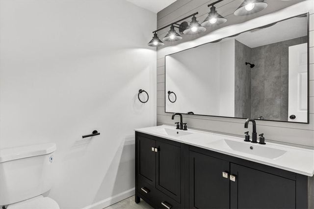 12801 Corrington Avenue, Grandview, MO 64030