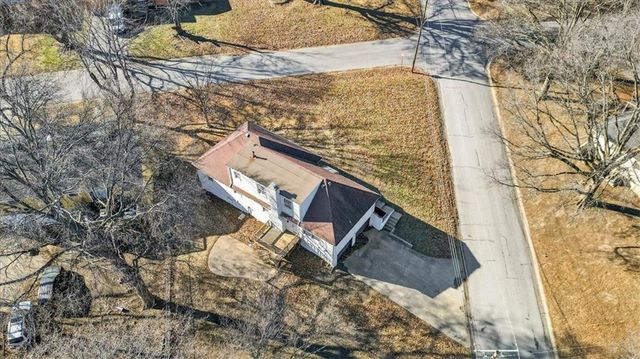 12801 Corrington Avenue, Grandview, MO 64030