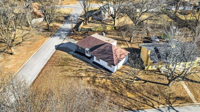 12801 Corrington Avenue, Grandview, MO 64030