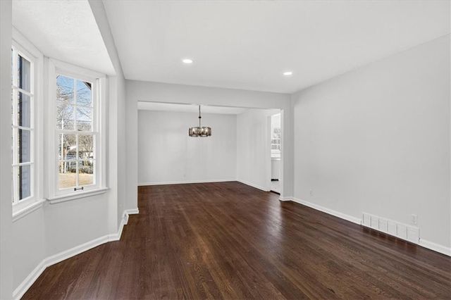 12801 Corrington Avenue, Grandview, MO 64030