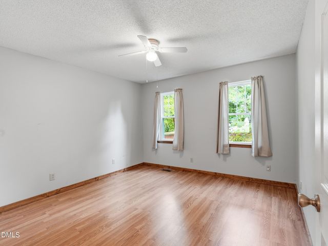15 Sylvan Way, Zebulon, NC 27597