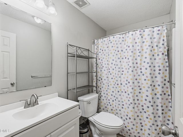 15 Sylvan Way, Zebulon, NC 27597