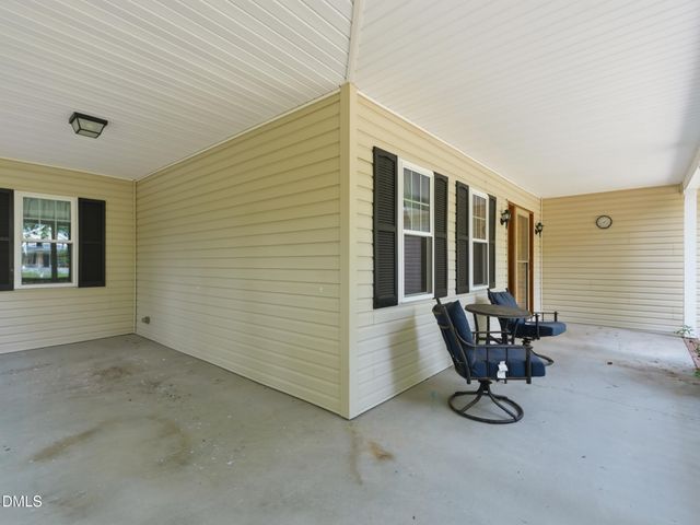 15 Sylvan Way, Zebulon, NC 27597