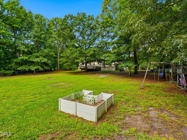 15 Sylvan Way, Zebulon, NC 27597