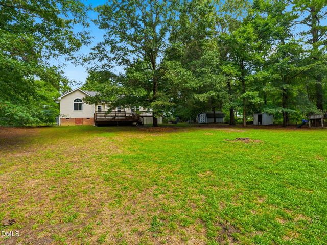 15 Sylvan Way, Zebulon, NC 27597