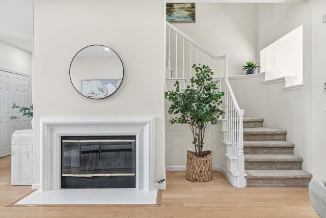 1163 La Rochelle Terrace F, Sunnyvale, CA 94089