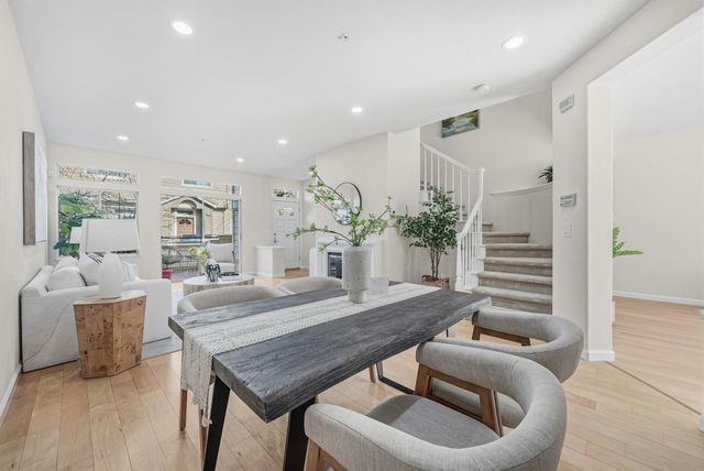 1163 La Rochelle Terrace F, Sunnyvale, CA 94089