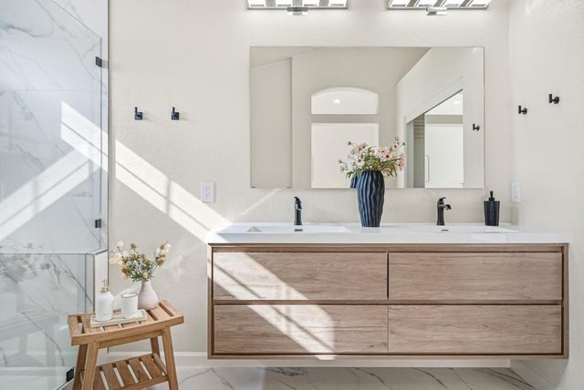 1163 La Rochelle Terrace F, Sunnyvale, CA 94089