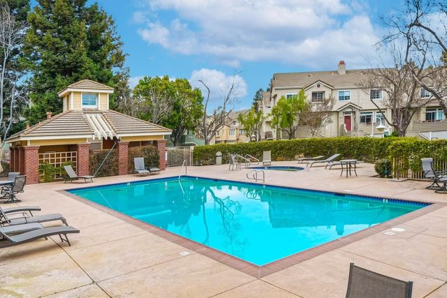 1163 La Rochelle Terrace F, Sunnyvale, CA 94089