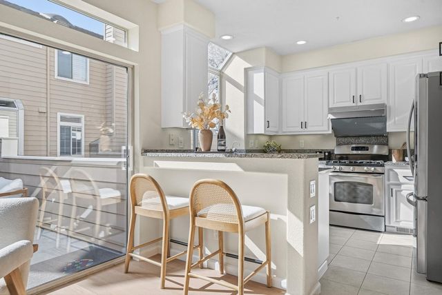 1163 La Rochelle Terrace F, Sunnyvale, CA 94089