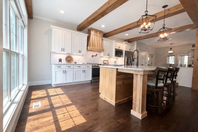 603 W Blue Springs Drive, Chatsworth, GA 30705