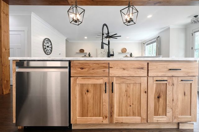 603 W Blue Springs Drive, Chatsworth, GA 30705