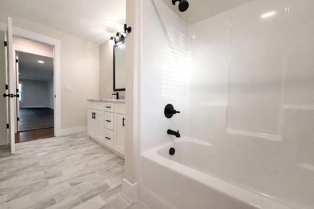 603 W Blue Springs Drive, Chatsworth, GA 30705