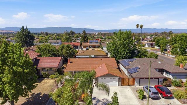 2235 Fairmont Drive, San Jose, CA 95148