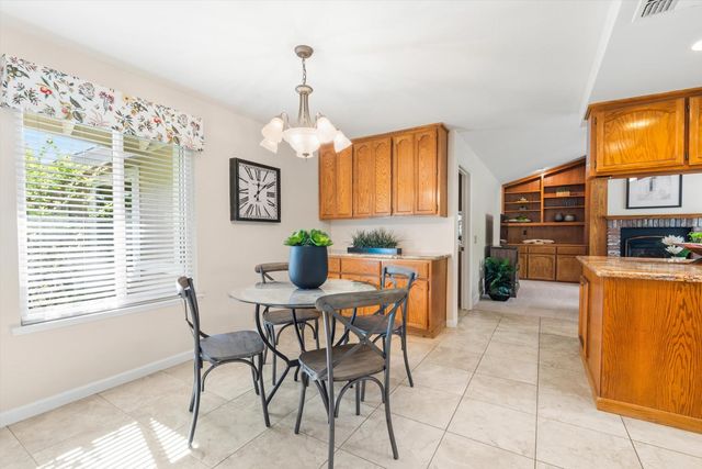 1310 Ridgecrest Way, Roseville, CA 95661