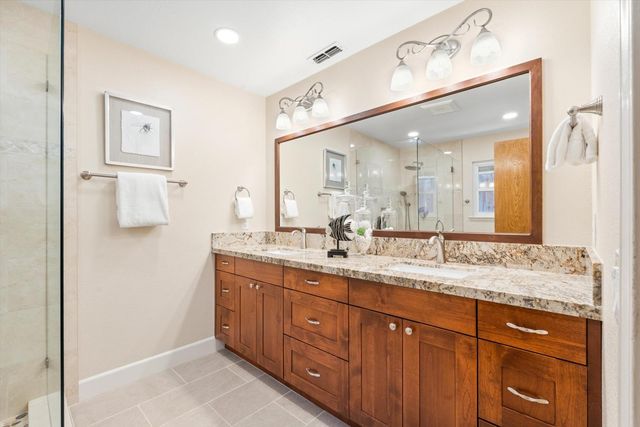 1310 Ridgecrest Way, Roseville, CA 95661