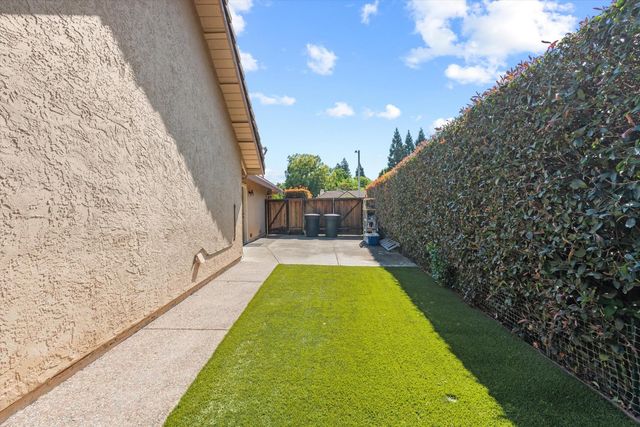 1310 Ridgecrest Way, Roseville, CA 95661