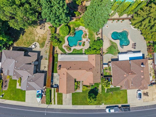 1310 Ridgecrest Way, Roseville, CA 95661