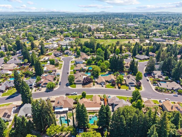 1310 Ridgecrest Way, Roseville, CA 95661