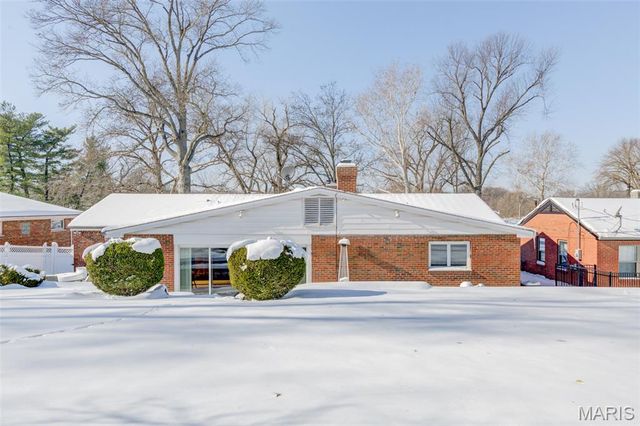 40 Willmore Road, St Louis, MO 63109