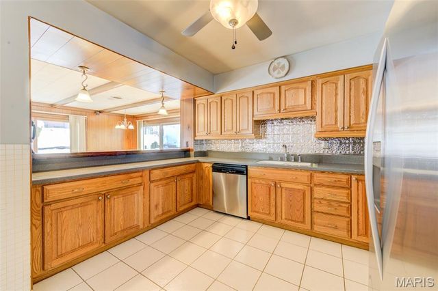 40 Willmore Road, St Louis, MO 63109