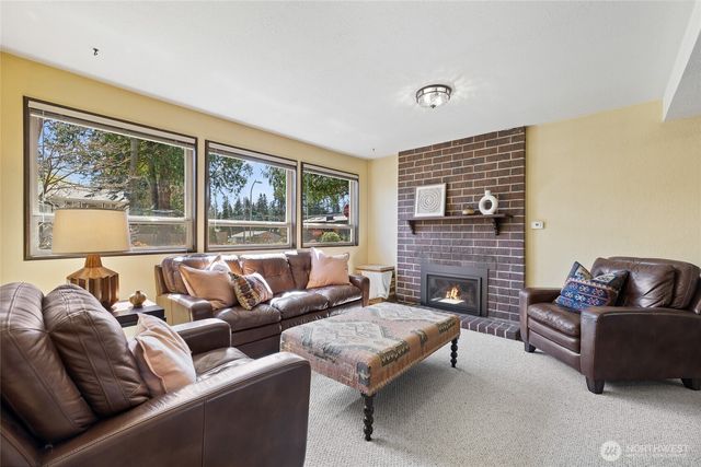 9602 NE 203rd Street, Bothell, WA 98011