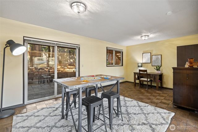 9602 NE 203rd Street, Bothell, WA 98011