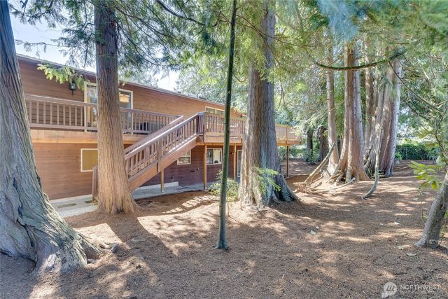 9602 NE 203rd Street, Bothell, WA 98011