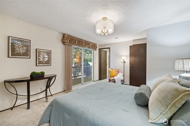 9602 NE 203rd Street, Bothell, WA 98011