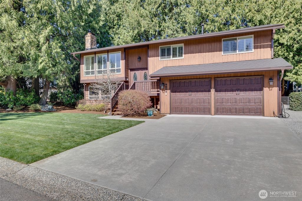 9602 NE 203rd Street, Bothell, WA 98011