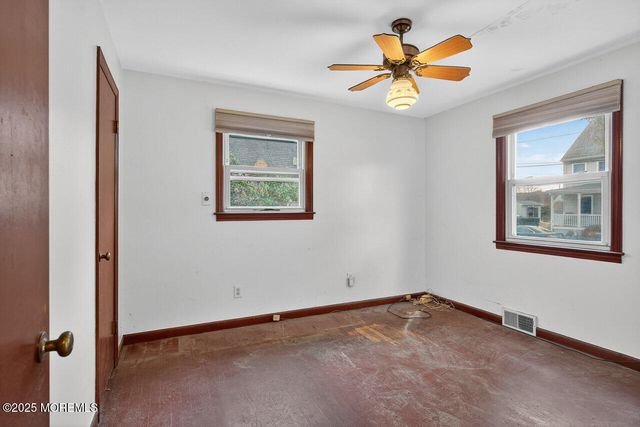 217 E 4th Street, Florence, NJ 08518