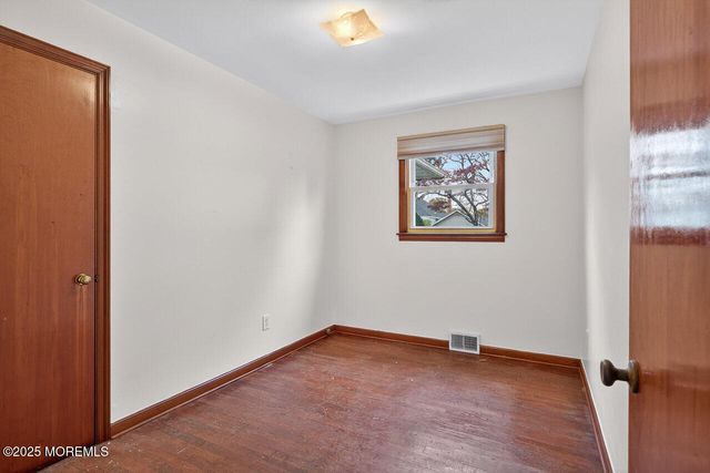 217 E 4th Street, Florence, NJ 08518