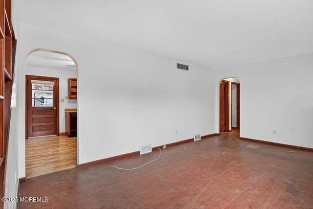 217 E 4th Street, Florence, NJ 08518