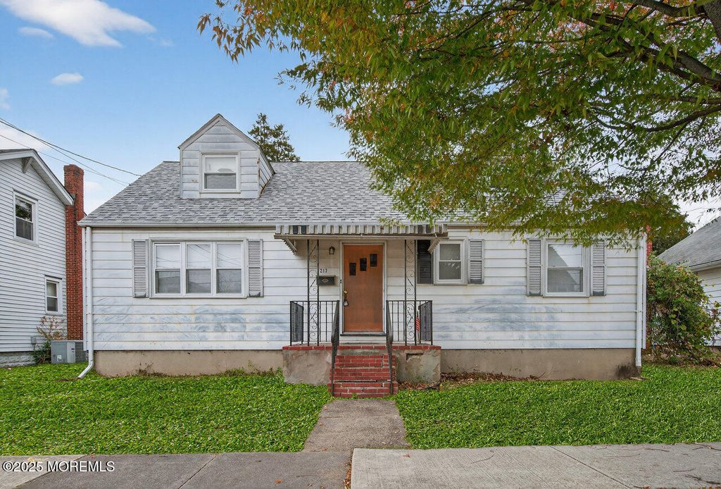 217 E 4th Street, Florence, NJ 08518